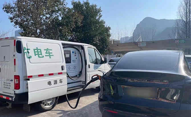 封开汽车搭电