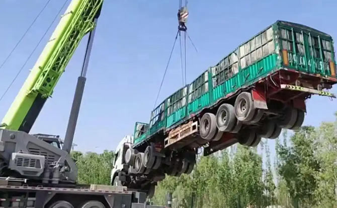 封开道路脱困救援案例